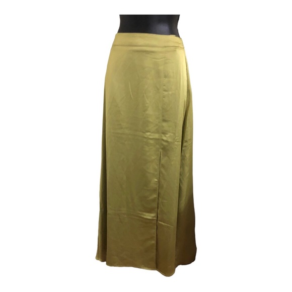 Sincerely jules olive green satin look banded waist skirt size medium new - Picture 4 of 11